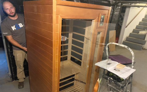 How to use a steam room safely and get results? Follow our easy steps for a better steam.